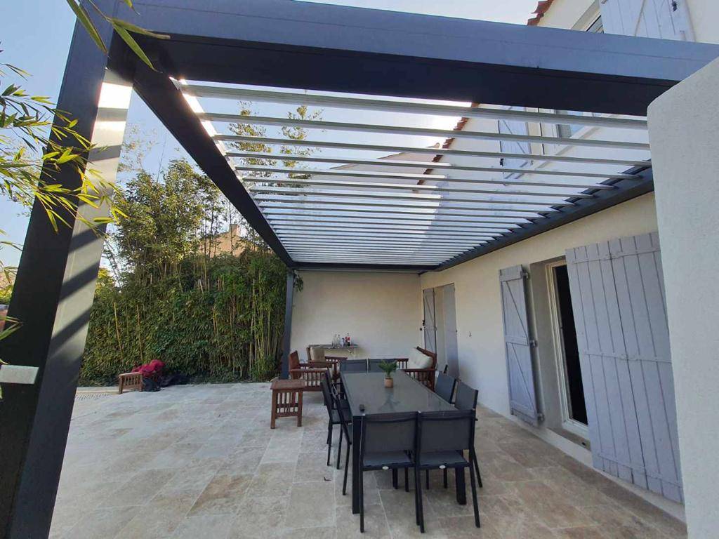 Lames orientables motorisées SOMFY à Marseille 13010