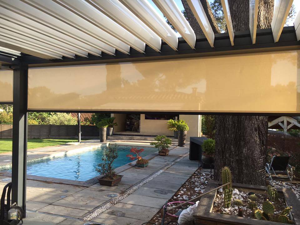 Double pergola bioclimatique en alu sur mesure avec double rétractation posée par GSH à la Ciotat