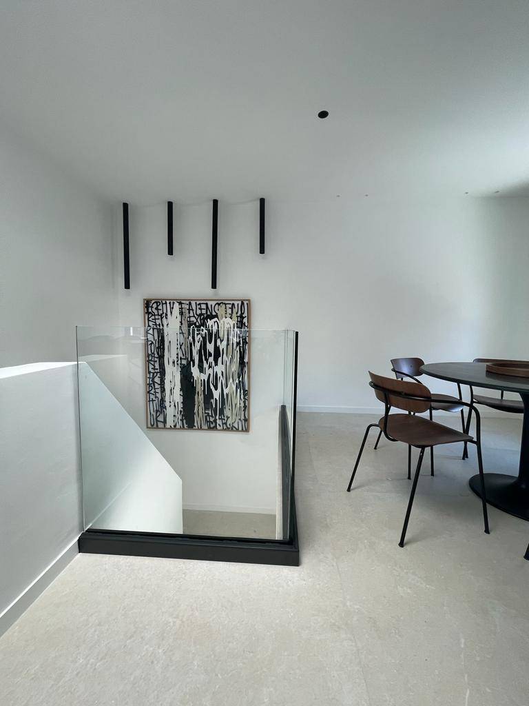 Installation d’un garde-corps en verre moderne à Aubagne