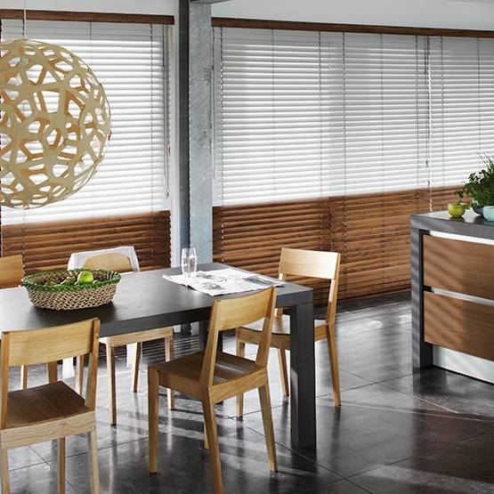 Store vénitien en aluminium ou en bois